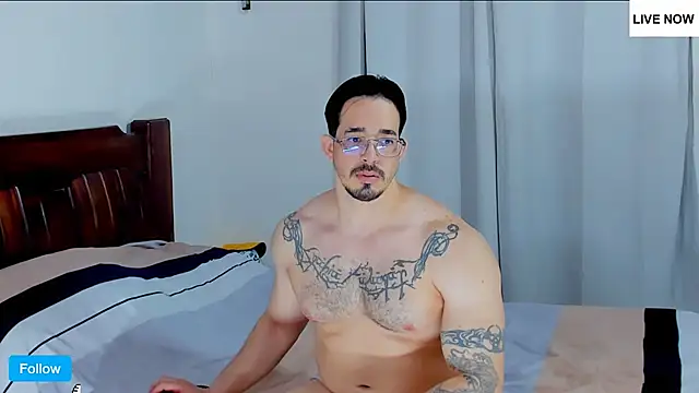 Snapshot of Hunter_Hoott chatting on 3, 7, 2026 Hunter Hoott online show from 3, 7, 2026