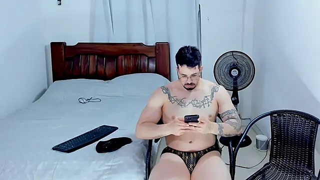 Snapshot of Hunter_Hoott chatting on 18, 7, 2026 Hunter Hoott online show from 18, 7, 2026