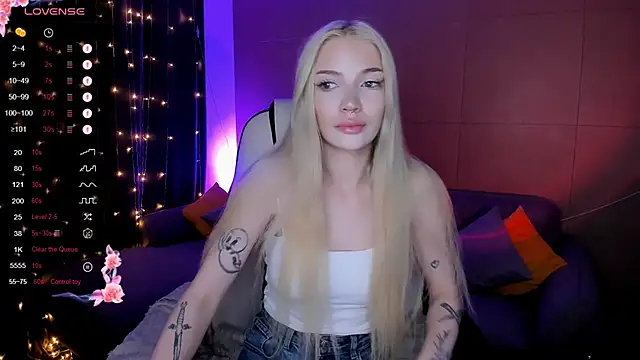 AnyaTaylor  online show from 19, 10, 2025