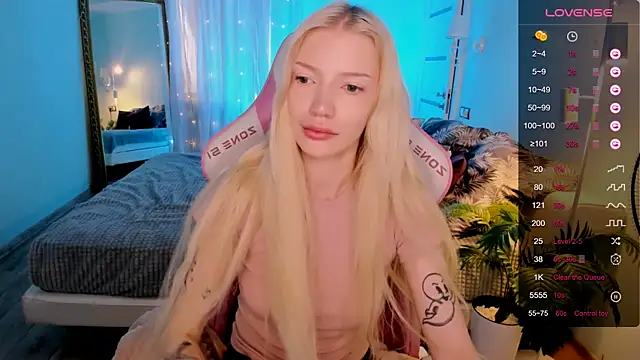 AnyaTaylor  online show from 31, 5, 2026