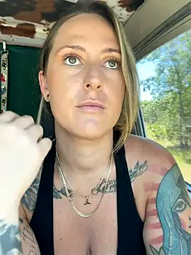 OdetteDelane online show from 23, 10, 2025