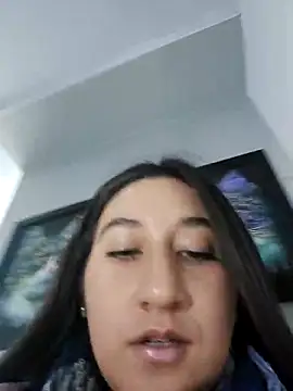 Snapshot of LunaBaby- chatting on 23, 9, 2025 LunaBaby- online show from 23, 9, 2025
