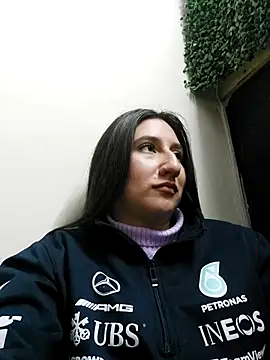 Snapshot of LunaBaby- chatting on 18, 10, 2025 LunaBaby- online show from 18, 10, 2025