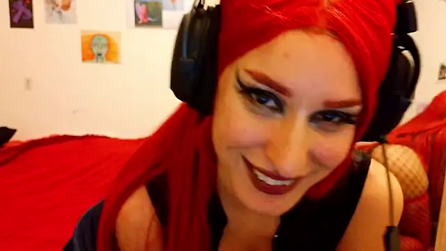 Snapshot of kendrafarq chatting on 28, 5, 2026 kendrafarq online show from 28, 5, 2026