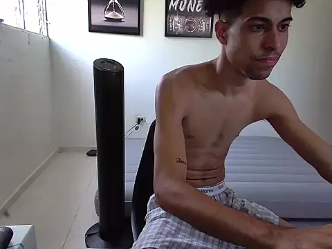 Dollarhot30 online show from 29, 9, 2025