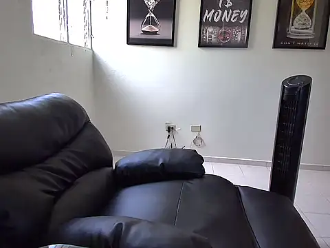 Dollarhot30 online show from 29, 3, 2026