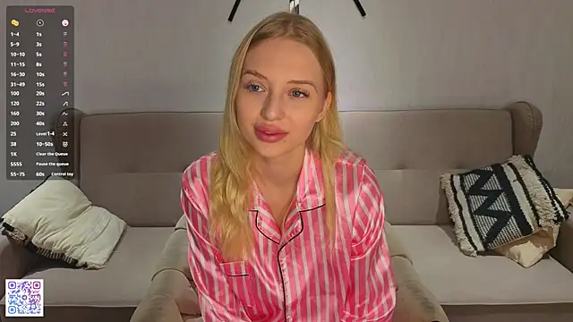 Snapshot of ArdathHalfhill chatting on 7, 10, 2025 ArdathHalfhill online show from 7, 10, 2025