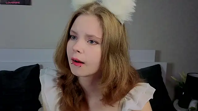 Snapshot of JulietteRain chatting on 27, 6, 2026 JulietteRain online show from 27, 6, 2026
