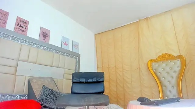 Snapshot of EbonyWildYou chatting on 9, 9, 2025 EbonyWildYou online show from 9, 9, 2025