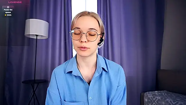 EdaKirkIin online show from 3, 10, 2025