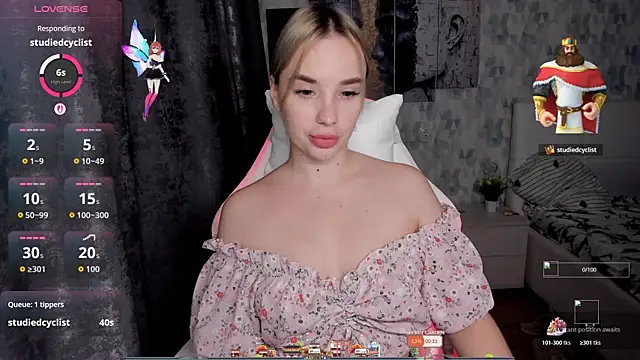 KiraKrox online show from 25, 10, 2025