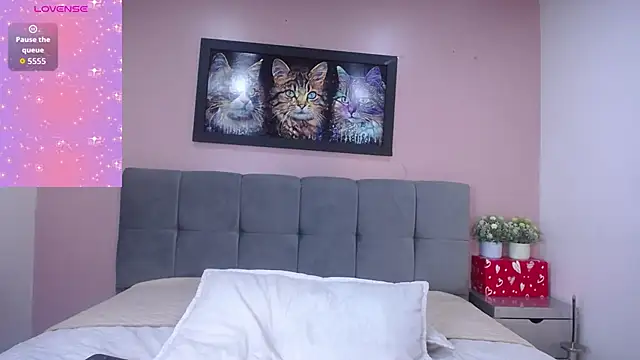 tiiny emilly online show from 20, 12, 2025