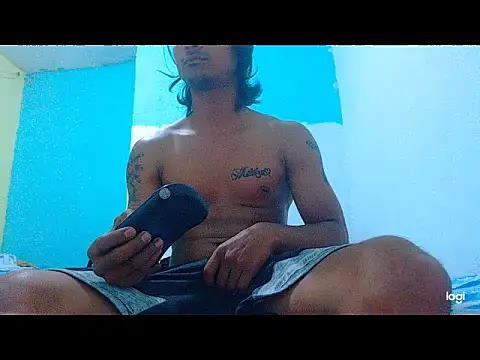 Snapshot of davidcutterr chatting on 1, 5, 2026 davidcutterr online show from 1, 5, 2026