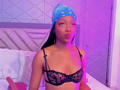 ElisabettaMonroy online show from 14, 11, 2025