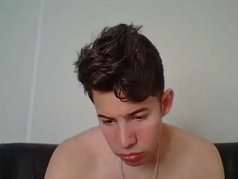 Snapshot of Maxtaylor18 chatting on 4, 11, 2025 Maxtaylor18 online show from 4, 11, 2025