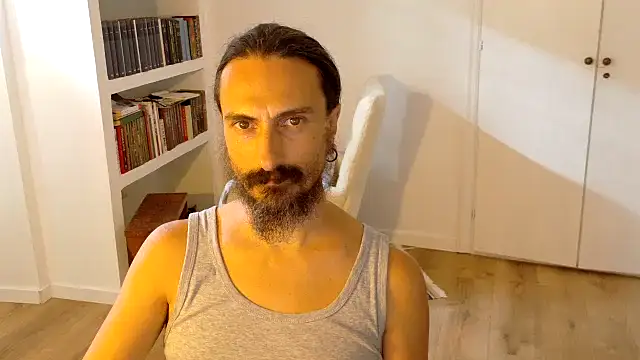 Snapshot of Mrkurt86 chatting on 7, 8, 2026 Mrkurt86 online show from 7, 8, 2026