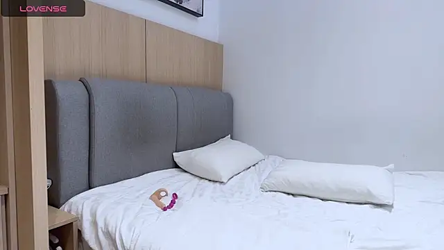 Snapshot of penny_coco chatting on 16, 12, 2025 penny coco online show from 16, 12, 2025