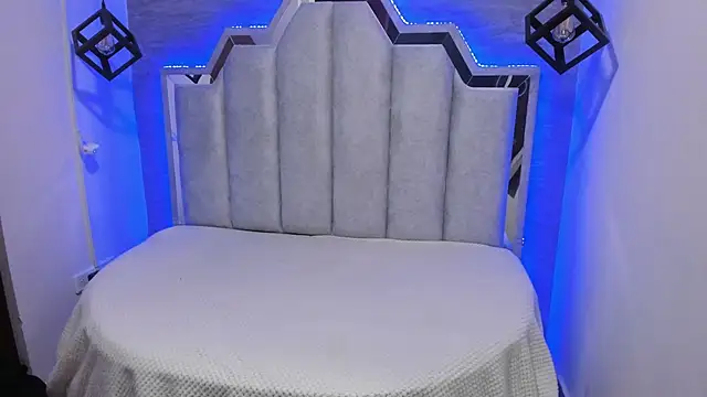 Snapshot of _Emily_rosee_ chatting on 11, 9, 2025 Emily rosee online show from 11, 9, 2025