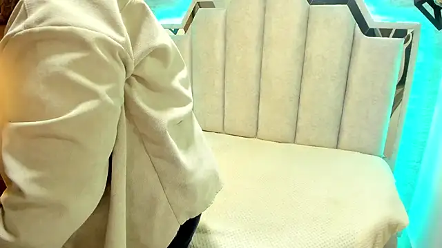 Snapshot of _Emily_rosee_ chatting on 27, 9, 2025 Emily rosee online show from 27, 9, 2025