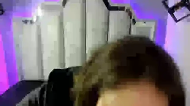 Snapshot of _Emily_rosee_ chatting on 17, 10, 2025 Emily rosee online show from 17, 10, 2025