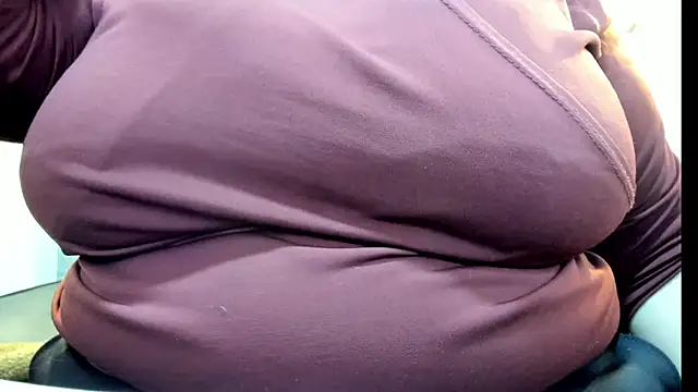 Snapshot of _Emily_rosee_ chatting on 30, 10, 2025 Emily rosee online show from 30, 10, 2025