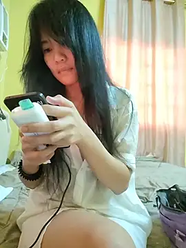 YayeeShow online show from 24, 11, 2025