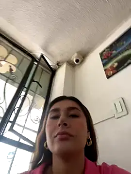 Isa Villamarin online show from 20, 9, 2025