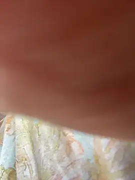 Isa Villamarin online show from 10, 10, 2025