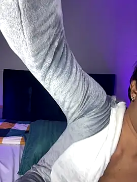 Leo Savage  online show from 18, 9, 2025