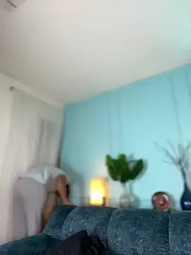 Leo Savage  online show from 10, 3, 2026