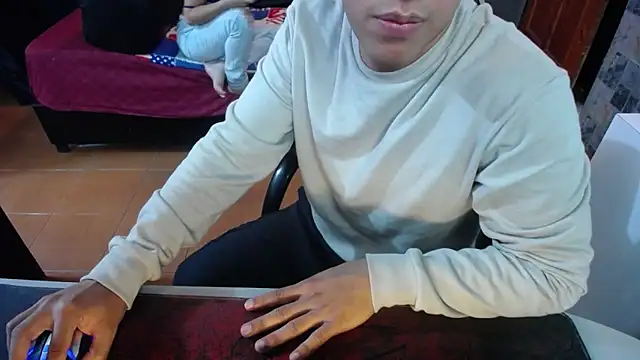 Little Kmi online show from 27, 10, 2025