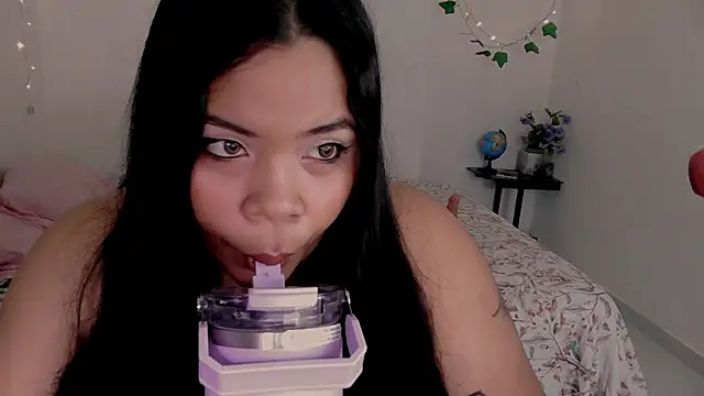 Snapshot of Juicy_elenxx chatting on 10, 1, 2026 Juicy elenxx online show from 10, 1, 2026