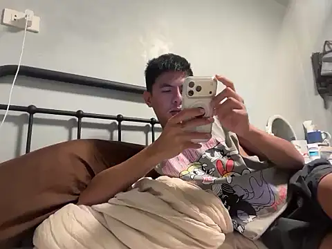 twinkrnboy online show from 26, 11, 2025