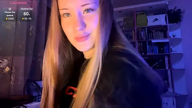 PandaFluff online show from 10, 9, 2025