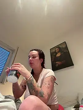 OliviaaFischer online show from 7, 4, 2026