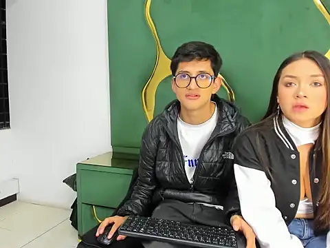 Noa Arez online show from 7, 10, 2025