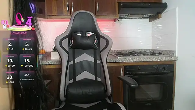 Snapshot of GalaX_x chatting on 21, 11, 2025 GalaX x online show from 21, 11, 2025