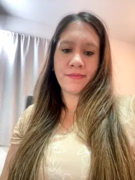 emma hot2006 online show from 22, 10, 2025