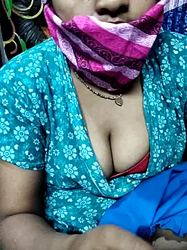 Snapshot of Love_Cream chatting on 17, 2, 2026 Love Cream online show from 17, 2, 2026