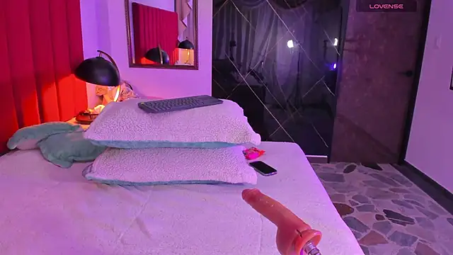 Snapshot of eimy_jones_ chatting on 17, 1, 2026 eimy jones online show from 17, 1, 2026