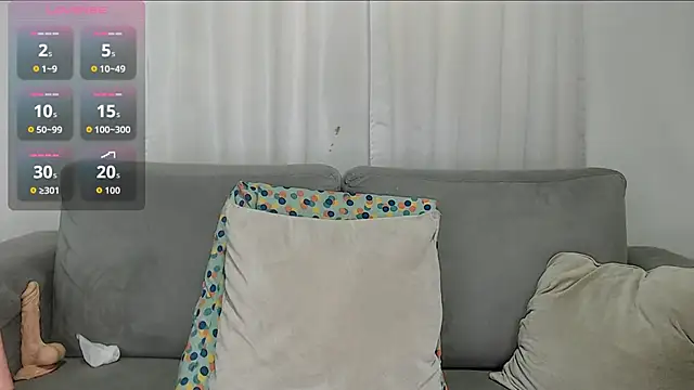 Snapshot of carolinefantasy_ chatting on 13, 10, 2025 carolinefantasy online show from 13, 10, 2025