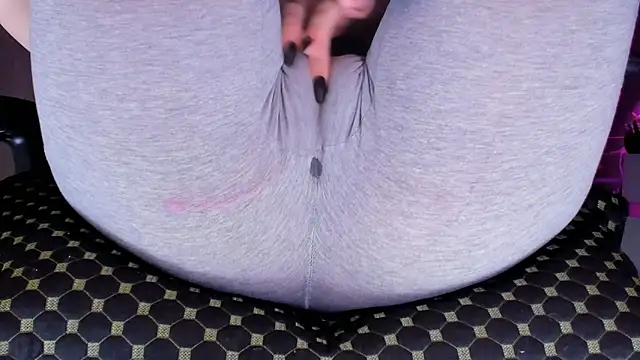 Snapshot of Cameltoe_squirt_inPants chatting on 7, 11, 2025 Cameltoe squirt inPants online show from 7, 11, 2025