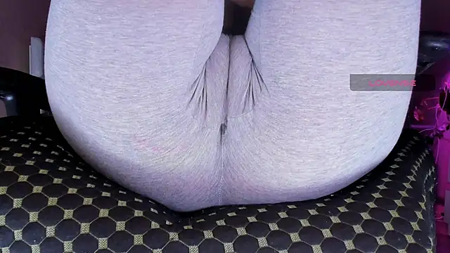 Snapshot of Cameltoe_squirt_inPants chatting on 10, 11, 2025 Cameltoe squirt inPants online show from 10, 11, 2025