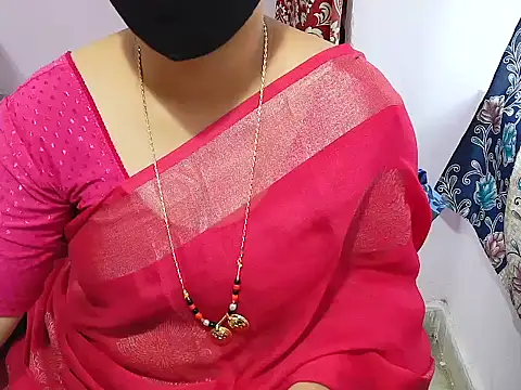 Snapshot of jannu6482 chatting on 19, 10, 2025 jannu6482 online show from 19, 10, 2025