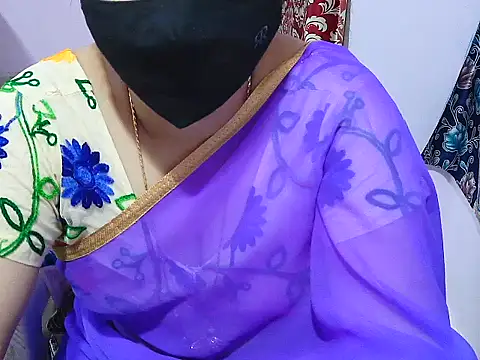 Snapshot of jannu6482 chatting on 23, 10, 2025 jannu6482 online show from 23, 10, 2025