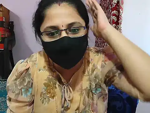 Snapshot of jannu6482 chatting on 14, 12, 2025 jannu6482 online show from 14, 12, 2025