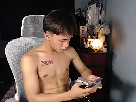 Snapshot of naughtyboyloy_0 chatting on 21, 2, 2026 naughtyboyloy 0 online show from 21, 2, 2026