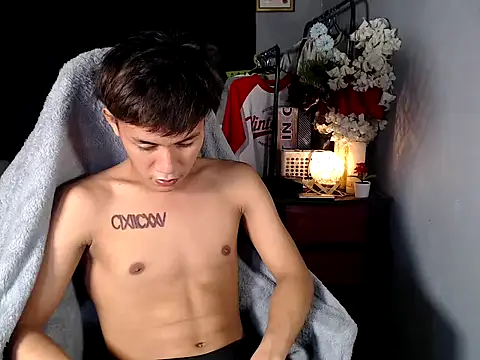 Snapshot of naughtyboyloy_0 chatting on 8, 3, 2026 naughtyboyloy 0 online show from 8, 3, 2026