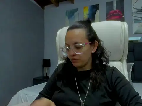 dalila macherano1 online show from 15, 11, 2025