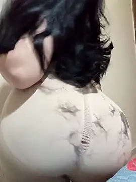 Snapshot of AsilAbid chatting on 4, 4, 2026 AsilAbid online show from 4, 4, 2026